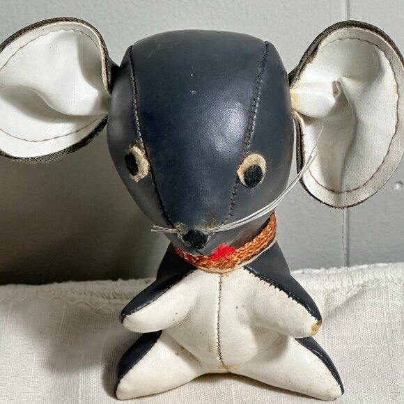 Dakin Leather Mouse Big Ears Hand-Stitched Details Collar Sawdust filling Vtg - Picture 7 of 10